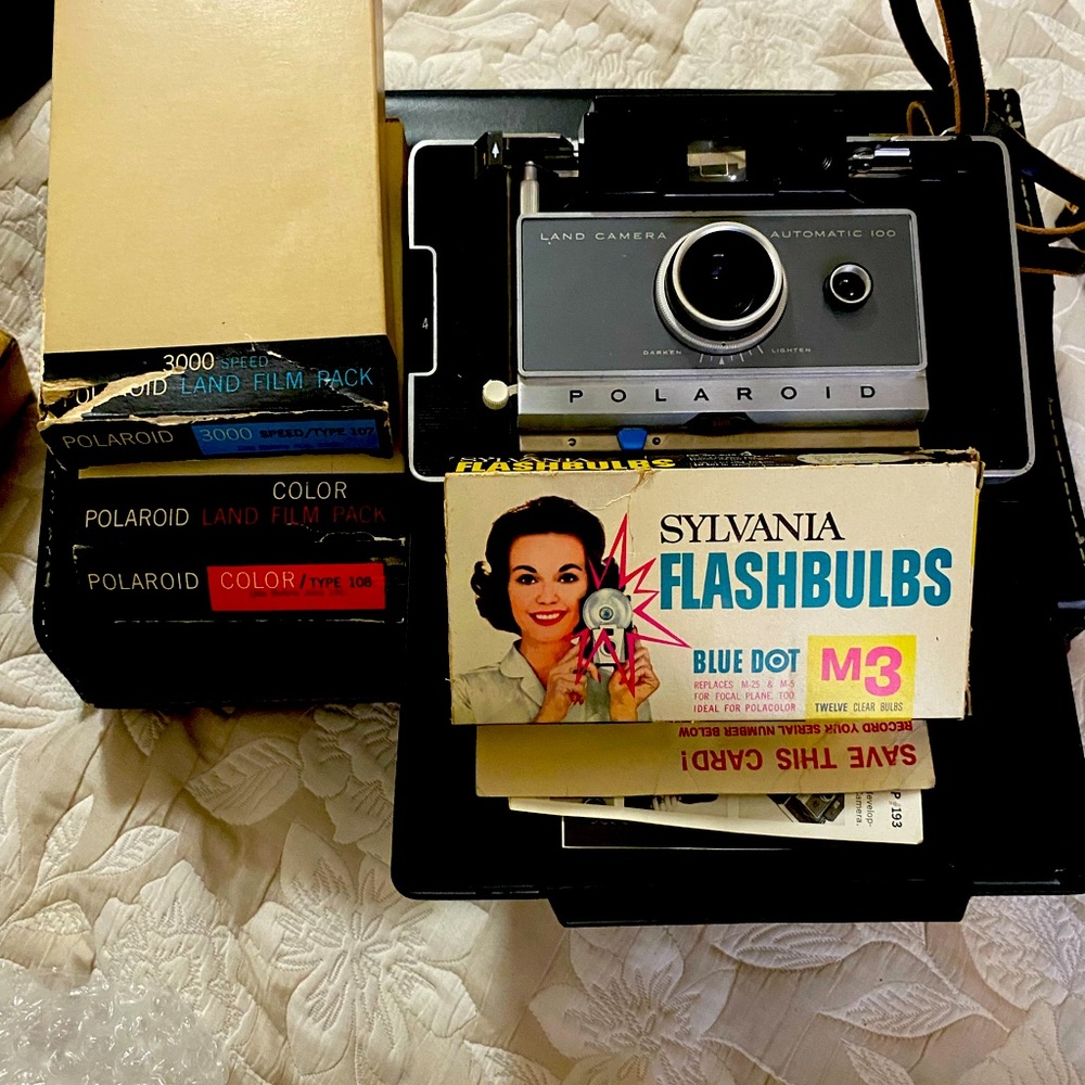 AWESOME Polaroid land camera for sale !!